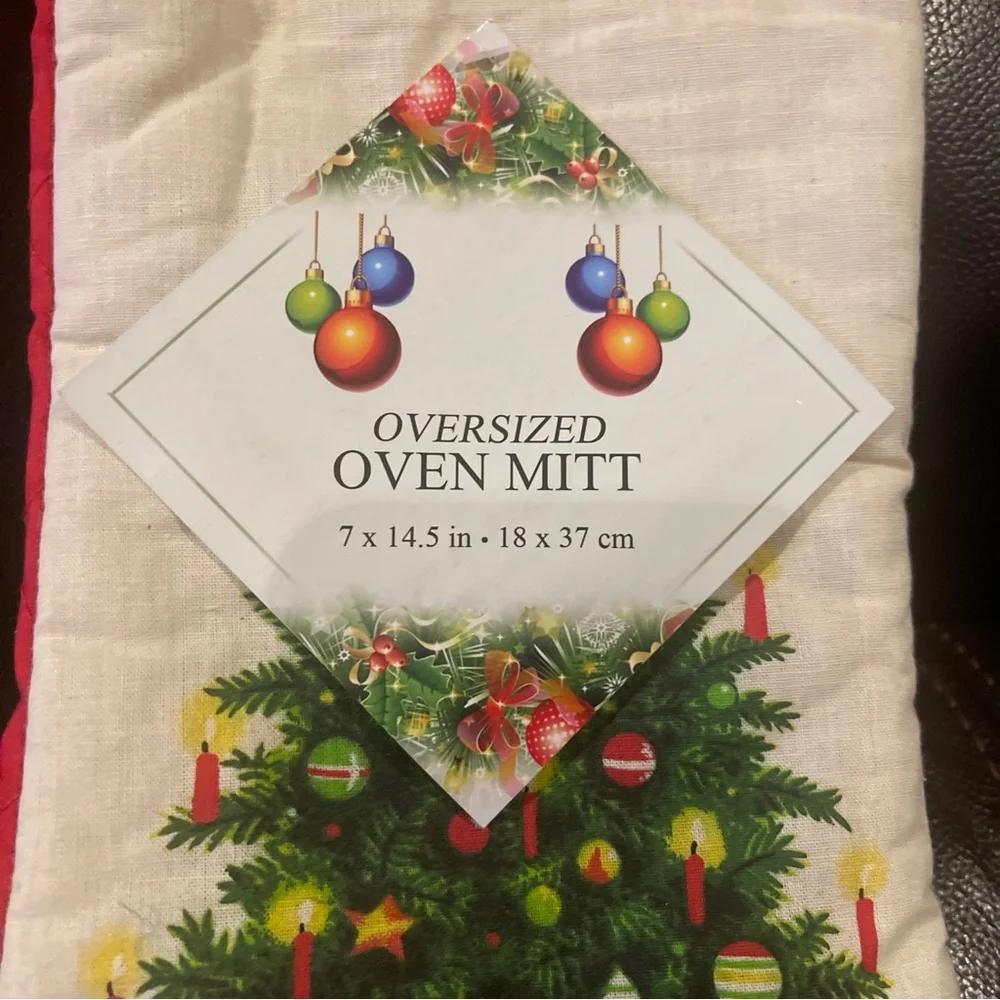 🎄🎄2~Oven Mitts Christmas Tree Ornaments 7” x 14.5” (18 x 36 cm)🎄🎄